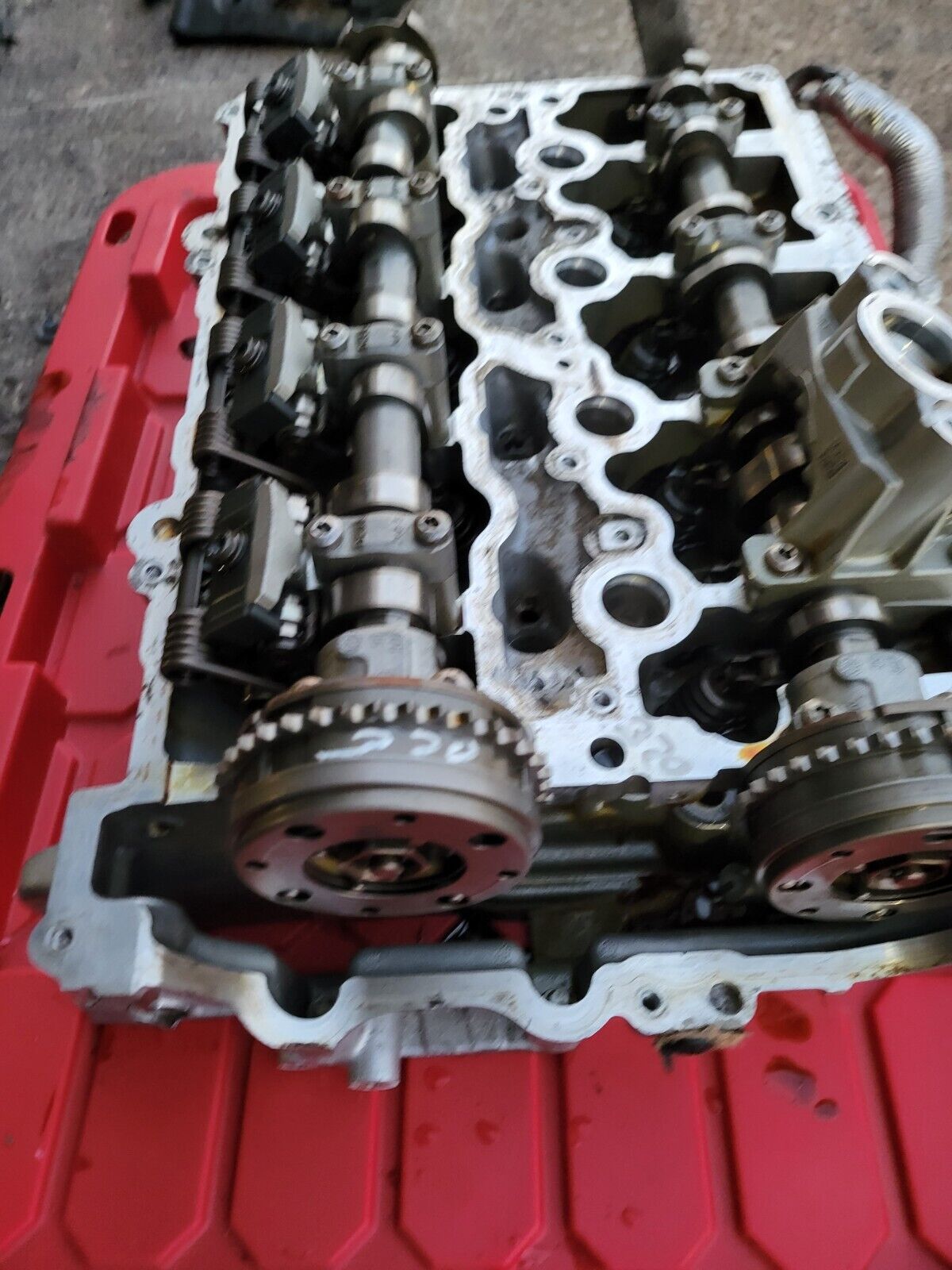 2016-2018 BMW 320I 330I 2.0L Engine Cylinder Head Oem