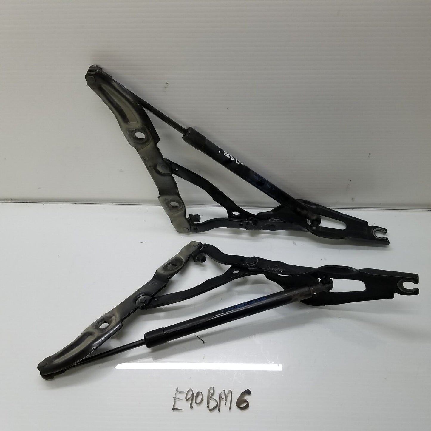 2007-2009 BMW 328I E90 Rear Trunk Hinges Left & Right Set W/ Shocks Oem 7060628