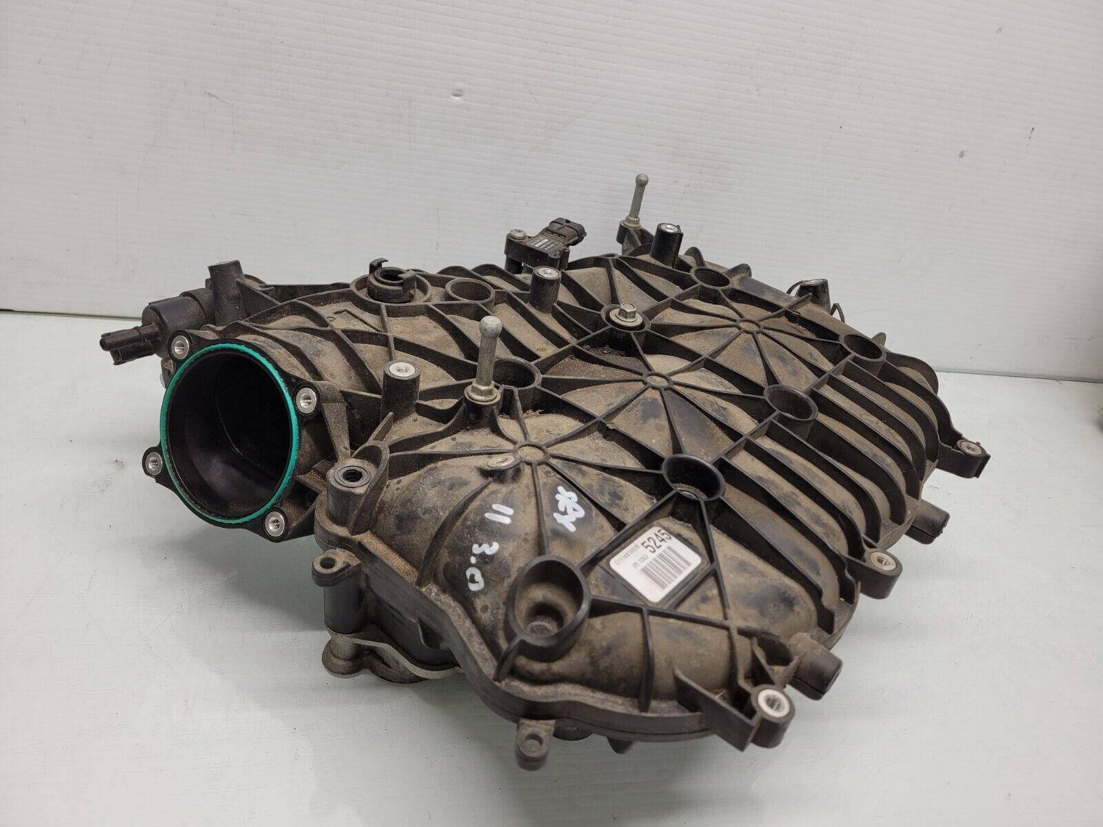 2010-2011 Cadillac Srx 3.0L Engine Upper Intake Manifold Oem