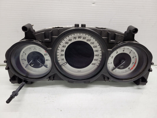 2012-2014 Mercedes C250 C300 Instrument Cluster Speedometer Oem