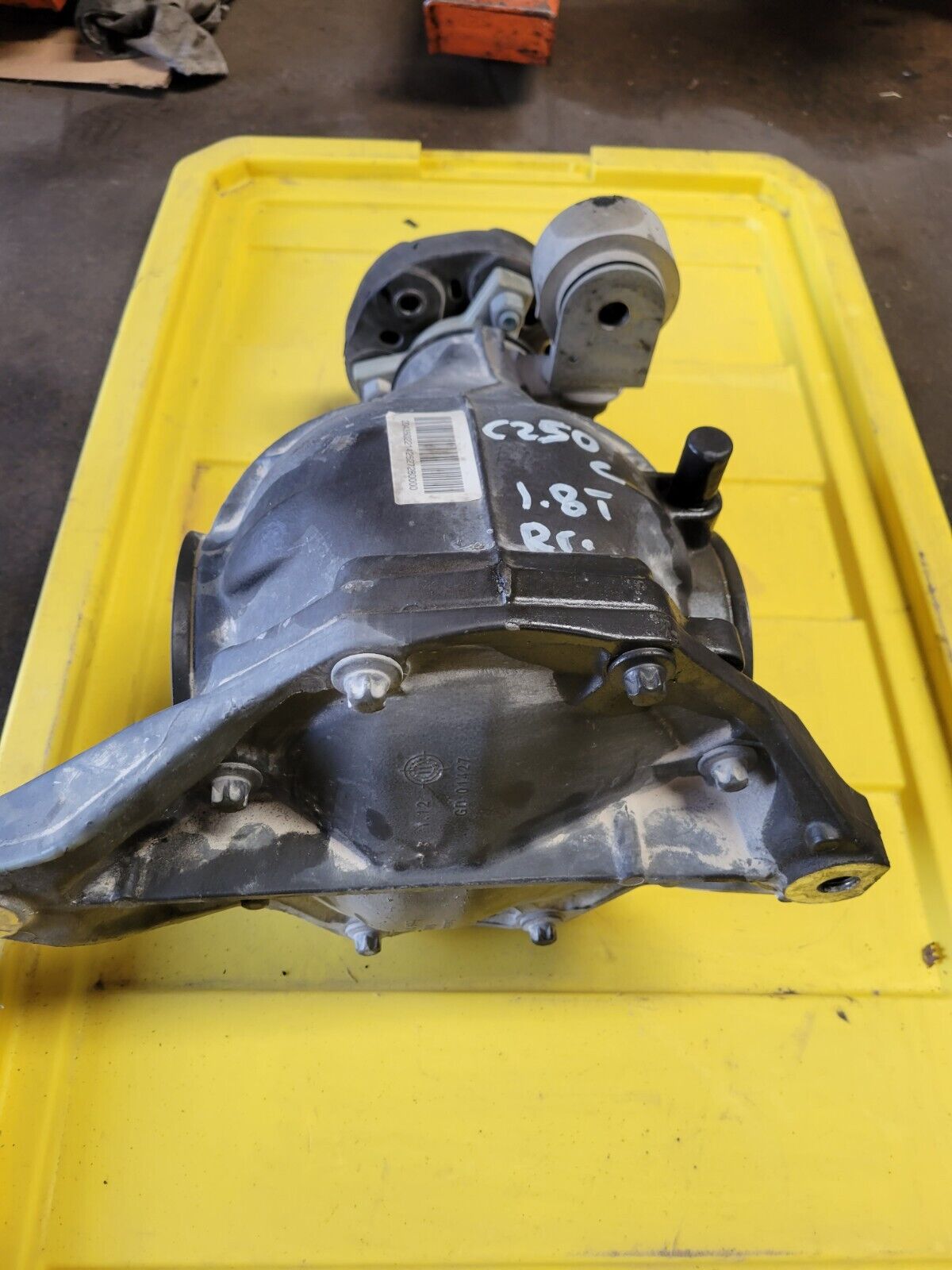 2012-2014 Mercedes C250 1.8L Rwd Rear Differential Carrier Oem