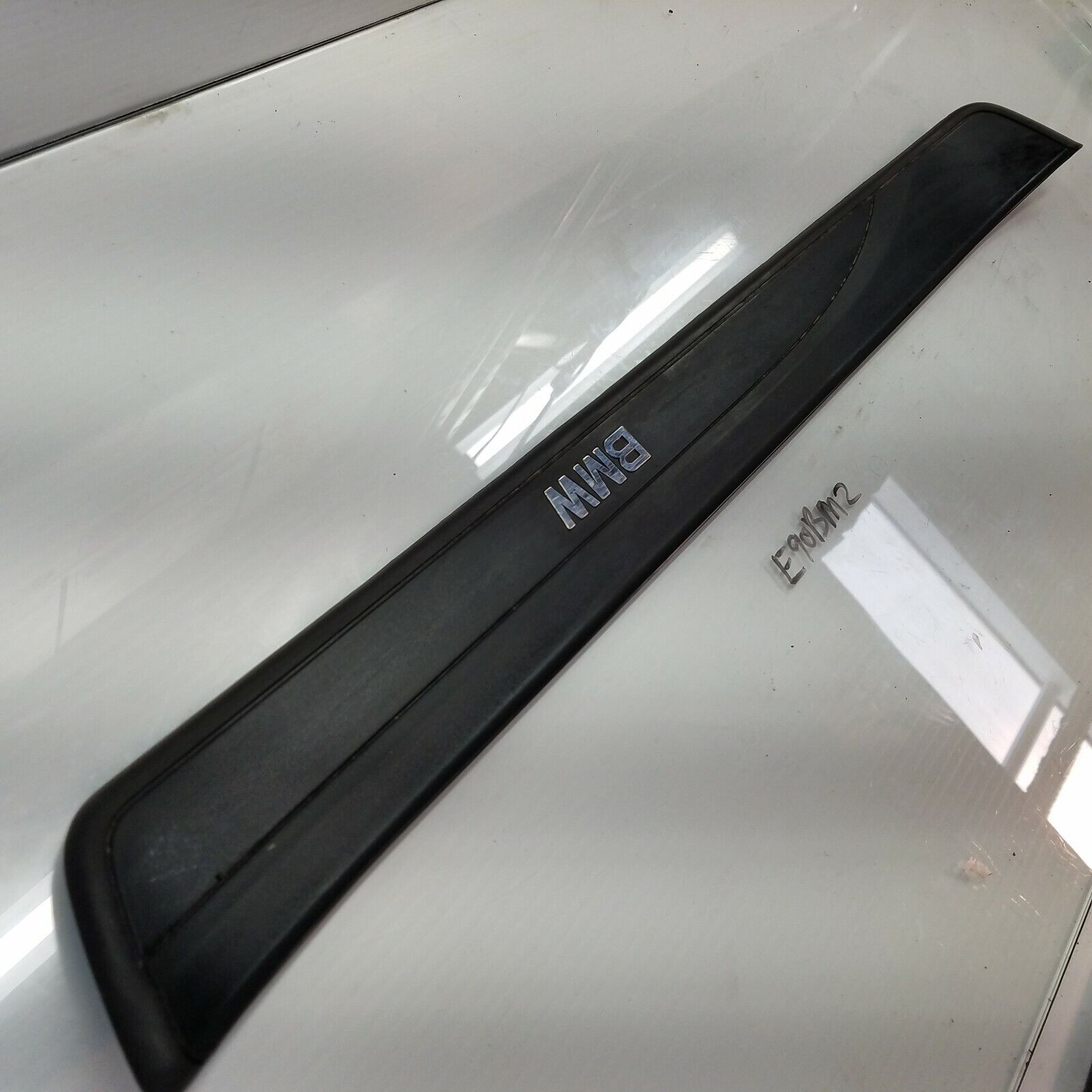 2006-2011 BMW 325I 328I 330I Front Right Door Sill Moulding Trim Cover 7060280