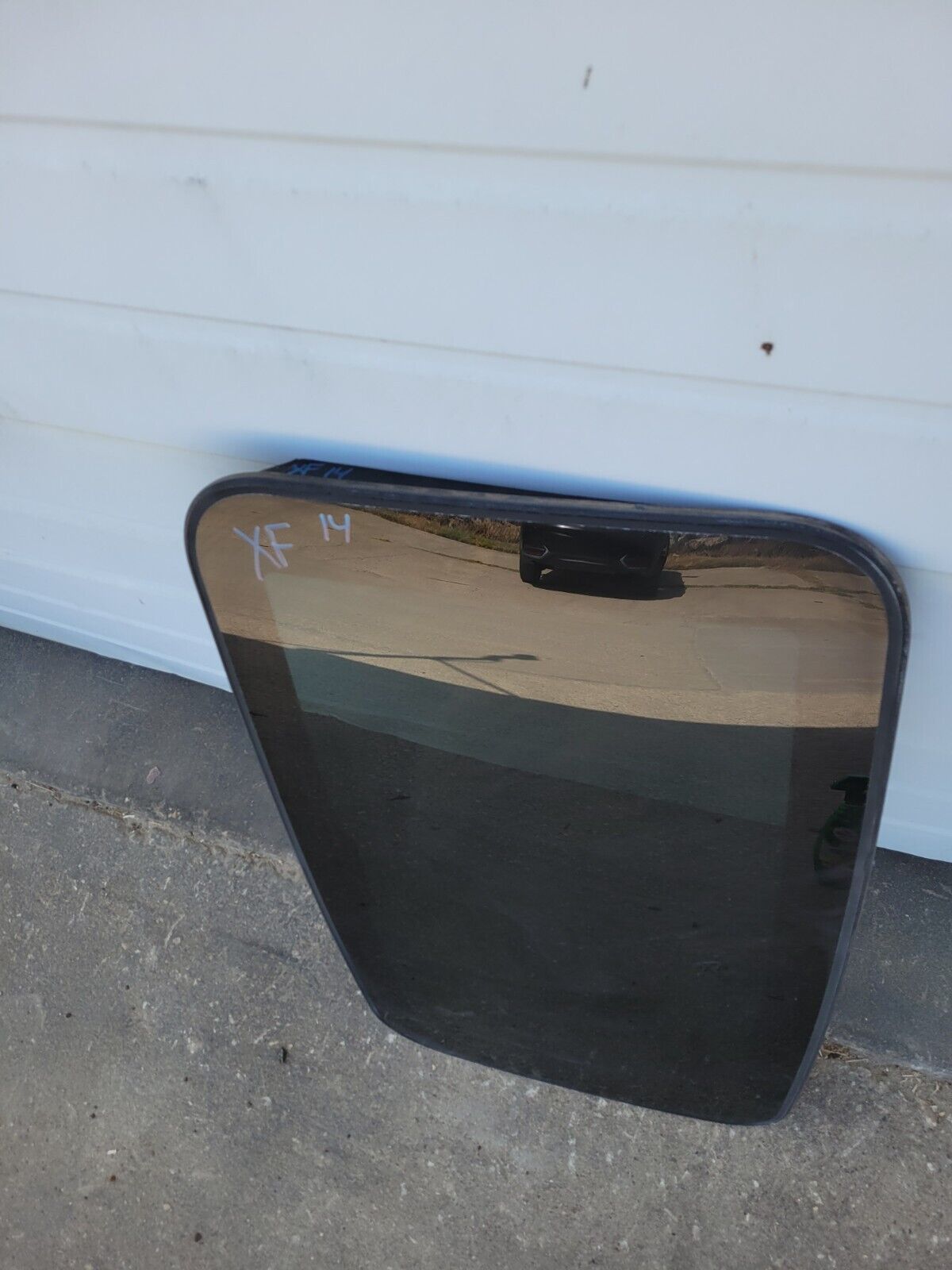 2012-2015 Jaguar Xf Sunroof Glass