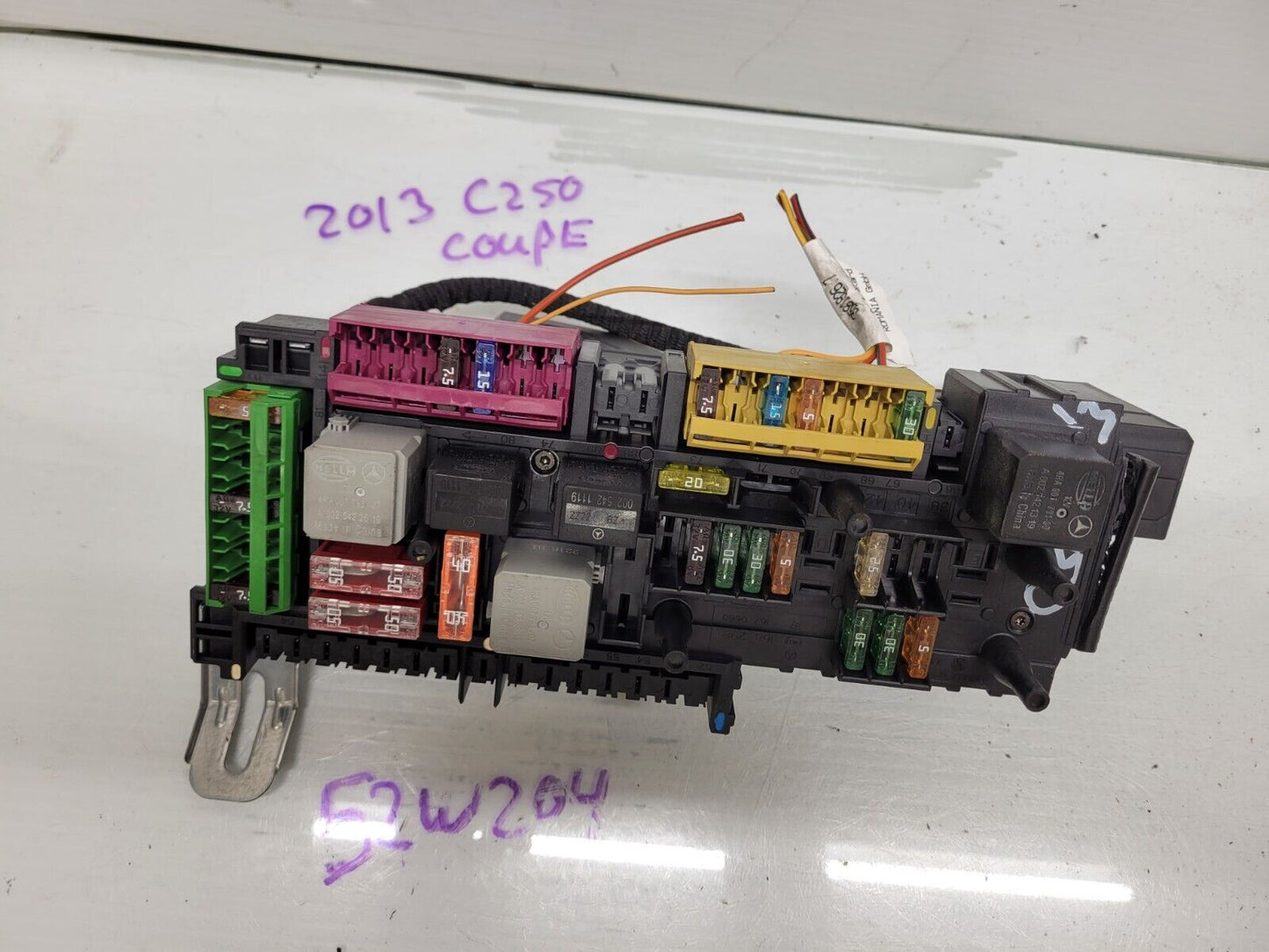 2012-2014 Mercedes C250 C300 Rear Fuse Relay Box Oem