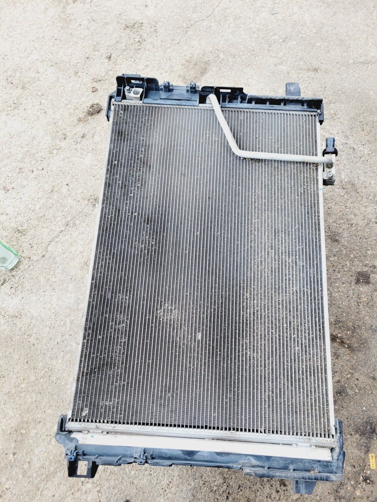 2012-2014 Mercedes C250 C300 C350 AC Air Conditioning Condenser OEM A2045000654