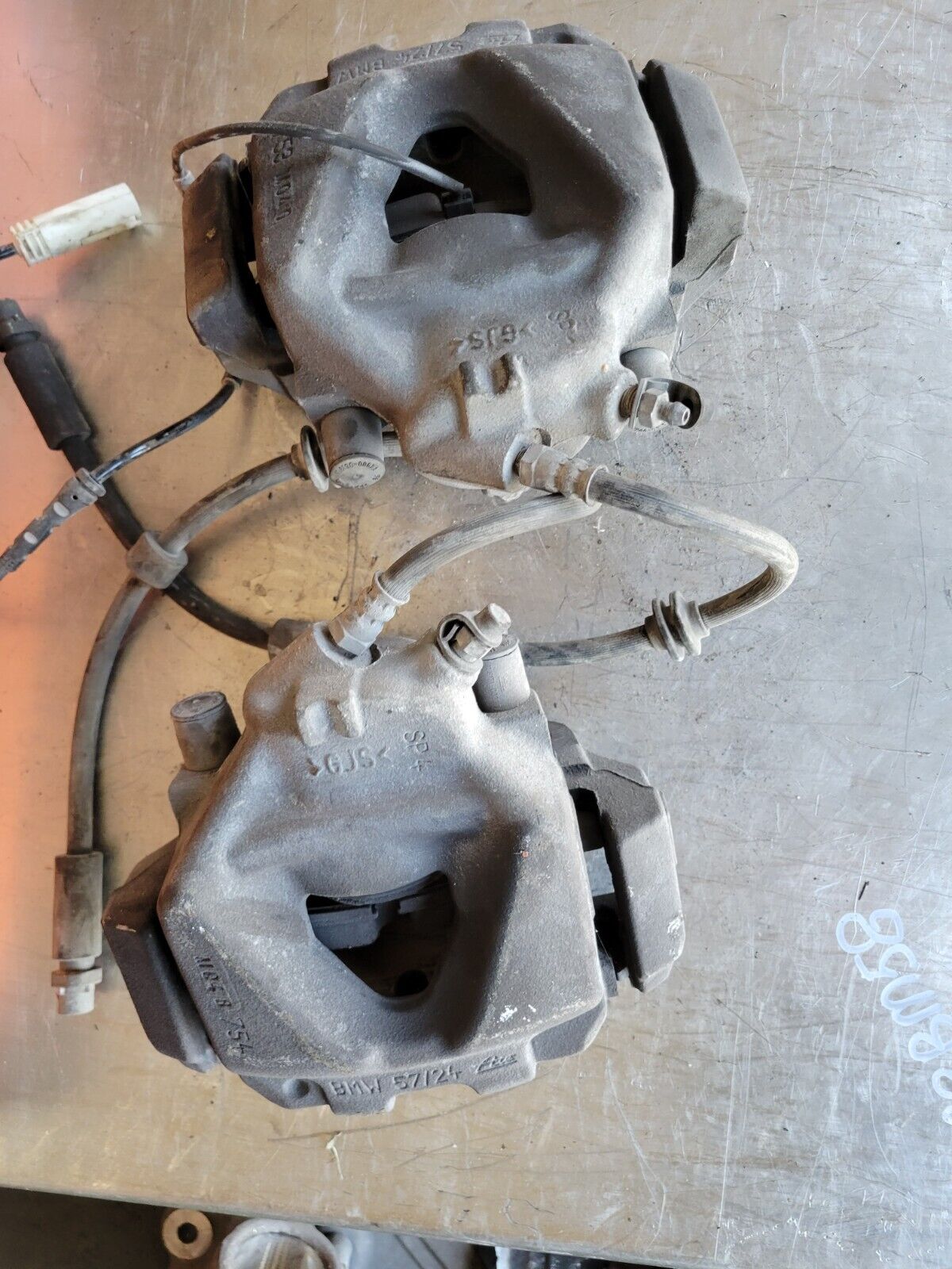 2011-2012 BMW 328I Convertible Front Brake Calipers Oem