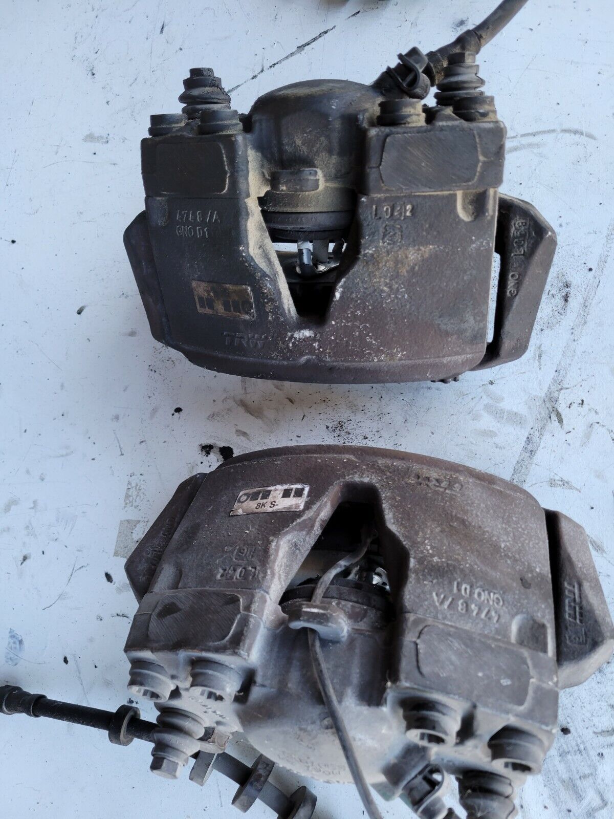 2008-2016 Audi A5 Right & Left Front Brake Caliper Pair Oem