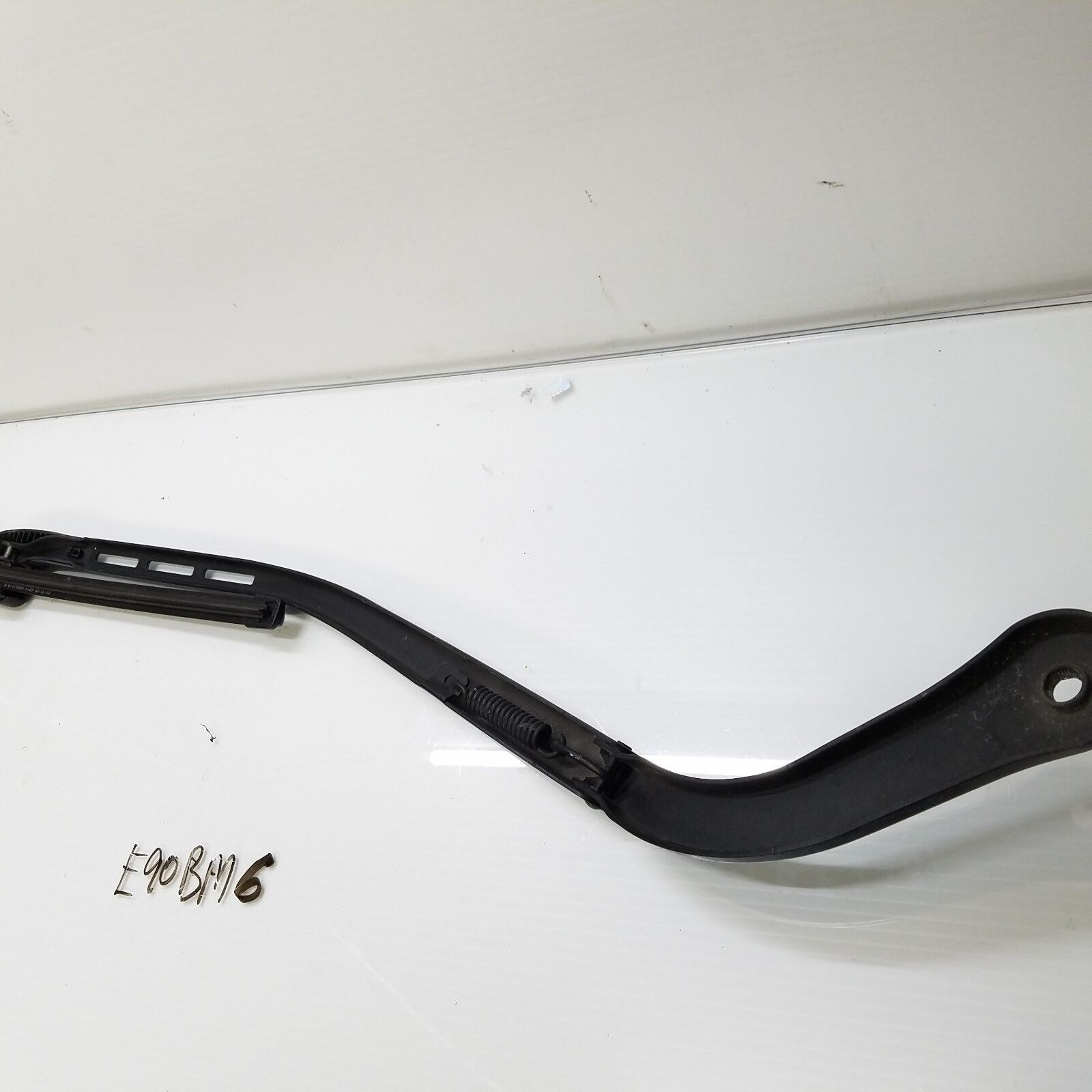 2007-2008-2009 BMW 325I 328I 330I 335I E90 Right Side Windshield Wiper Arm Oem