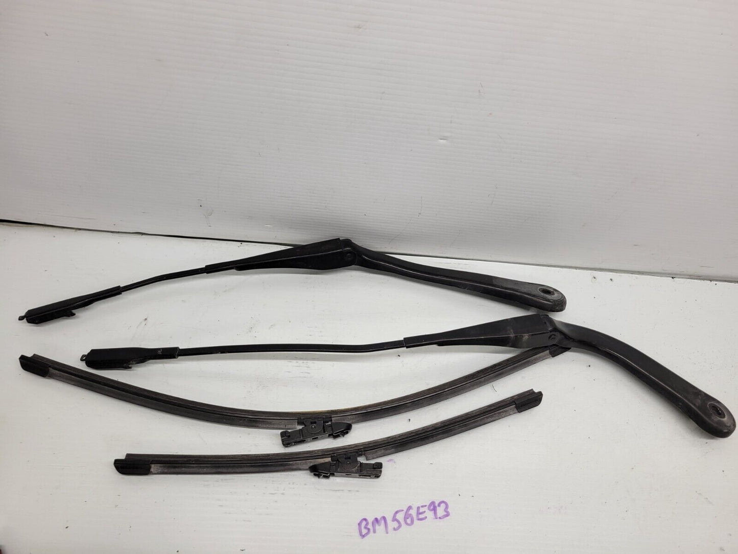 2007-2011 BMW 328I 335I Front Windshield Wiper Arm Pair Oem