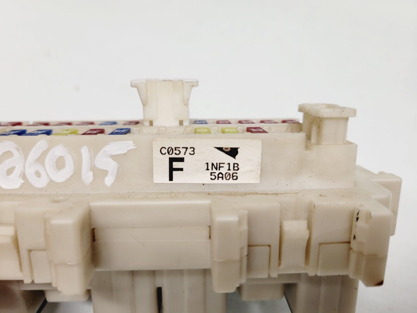 2014-2015 Infiniti Q60 Relay Fuse Junction Box Oem