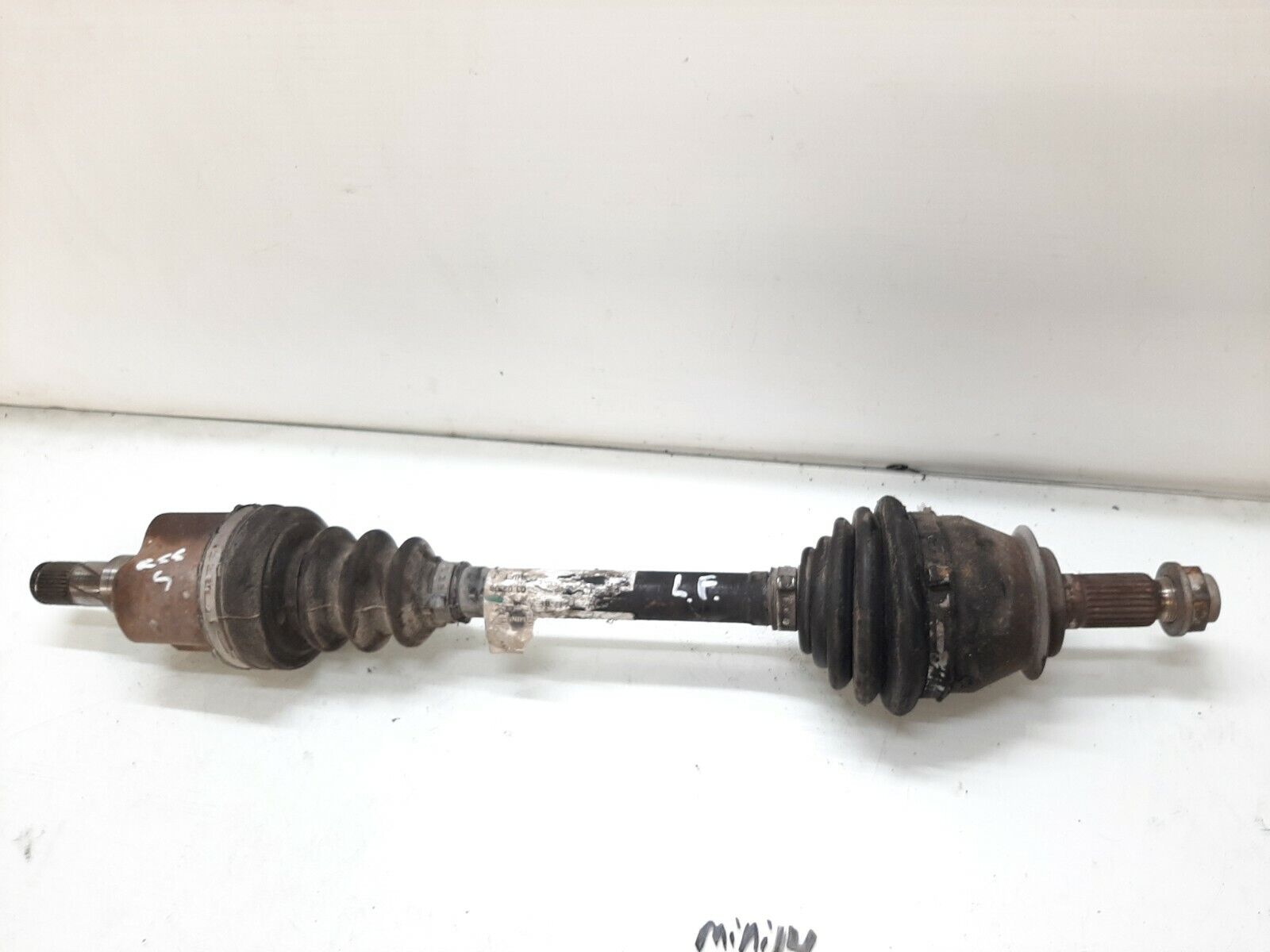 2008-2013 Mini Cooper Clubman S Left Front Axle Driveshaft Oem