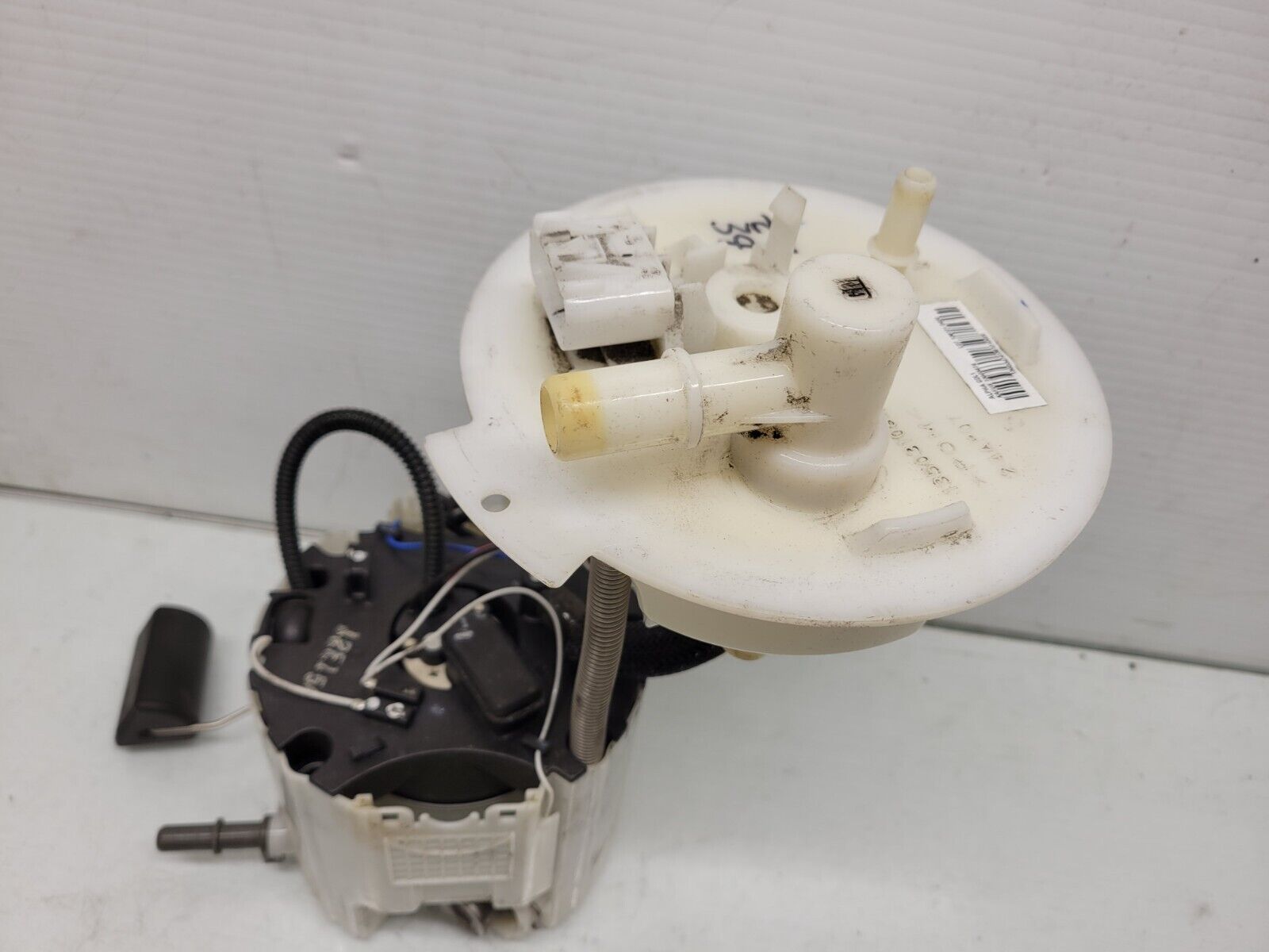 2013-2014 Cadillac Ats Fuel Pump 13503474