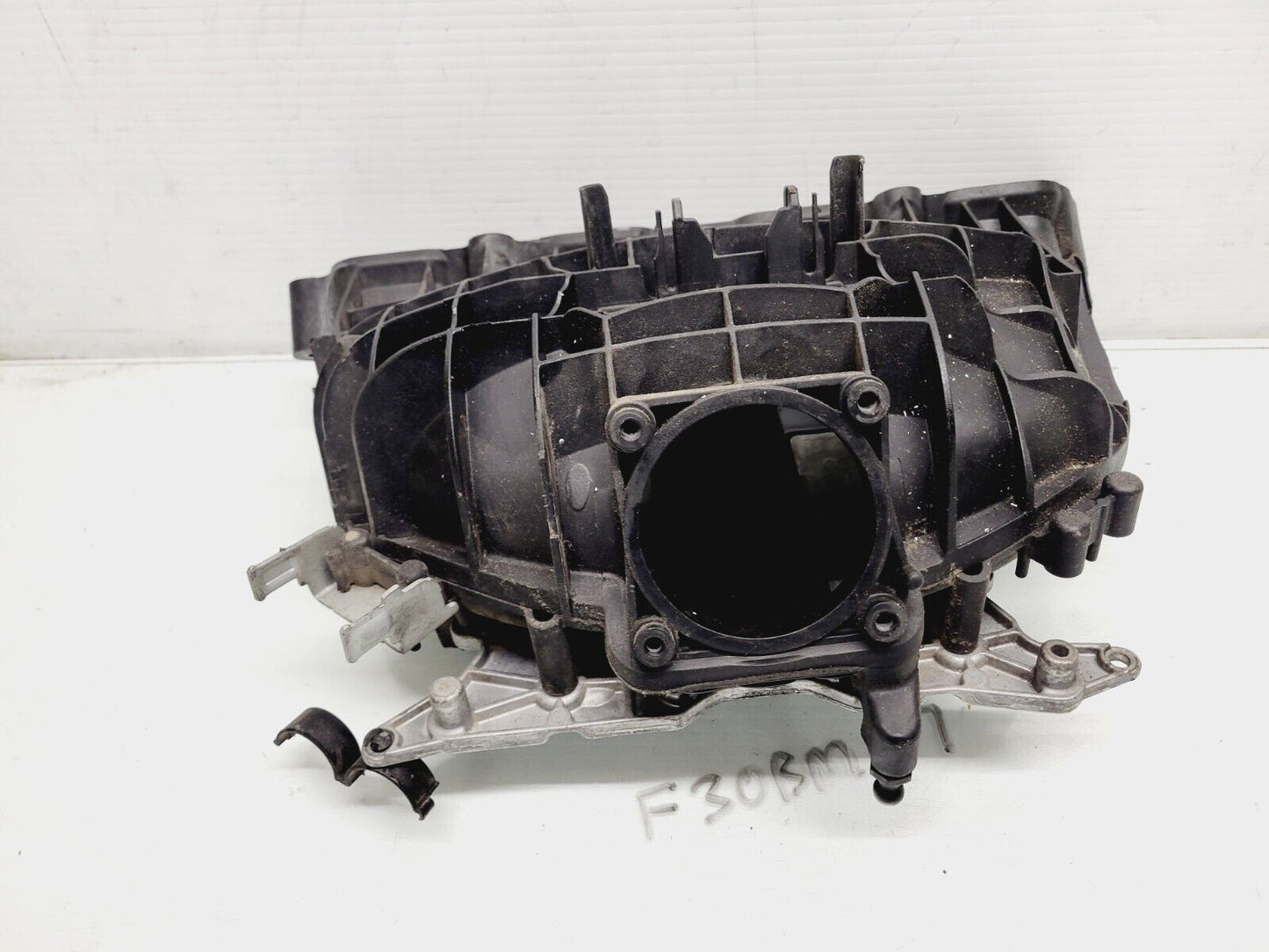 2012-2016 BMW 328I F30 2.0L Engine Intake Manifold Oem