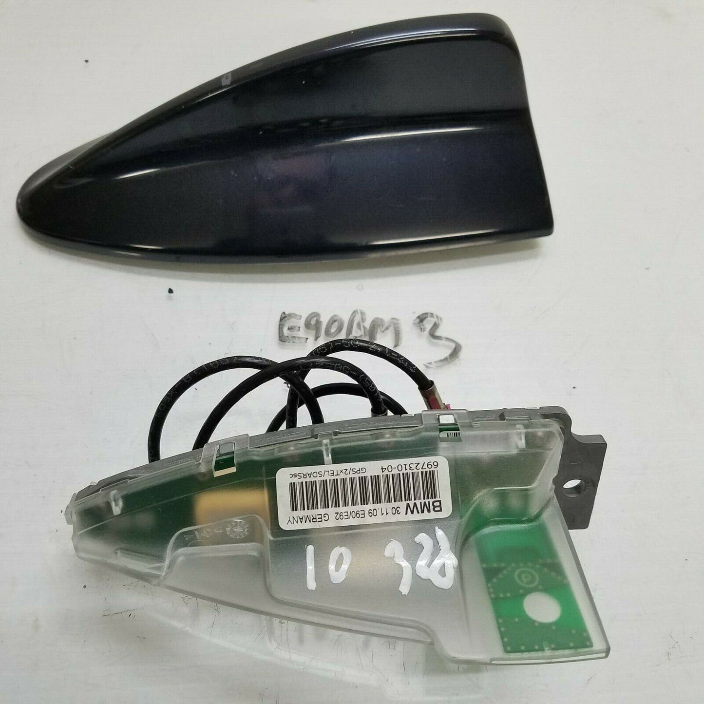 2009-2011 BMW 328I 335I Lci  Roof Shark Fin Radio Antenna Module Oem 6972310