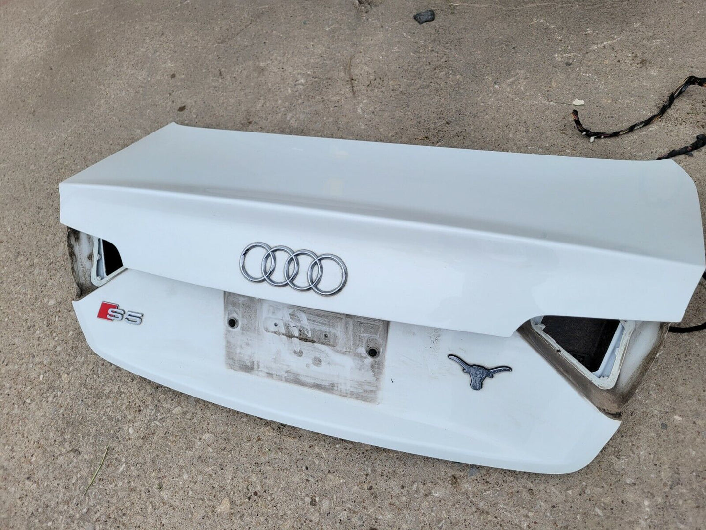 2008-2012 Audi S5 Trunk Lid Cover White Oem No Shipping Local Tx