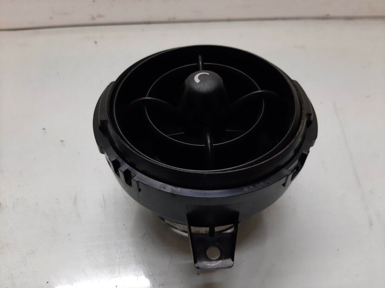 2007-2012 Mini Cooper Dashboard Air Vent Ac Vent Outer Oem