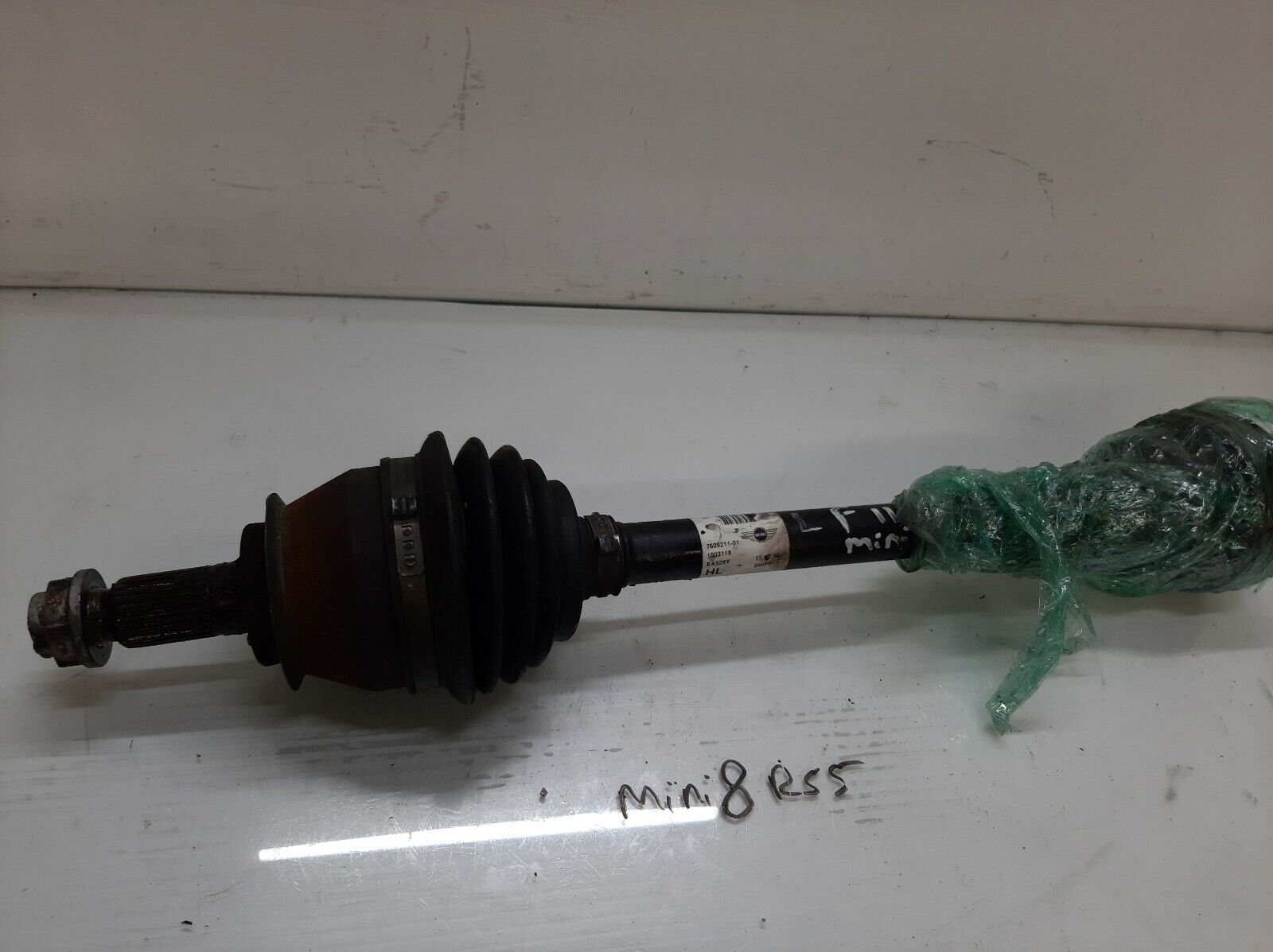 2007-2012 Mini Cooper Left Front Side Axle Shaft Automatic Oem 7609211