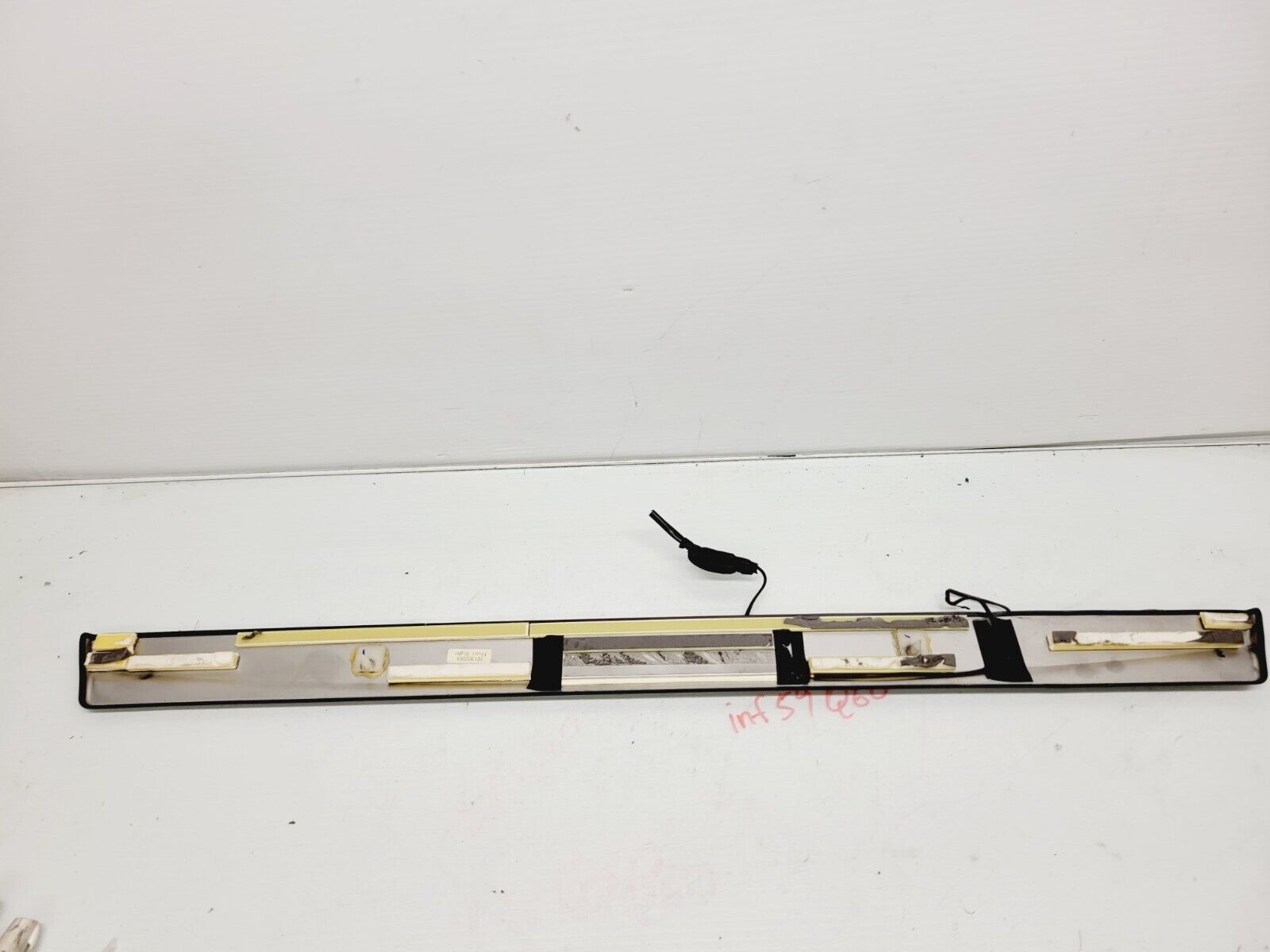 2014-2015 Infiniti Q60 Right Front Door Sill Scuff Plate Trim Oem