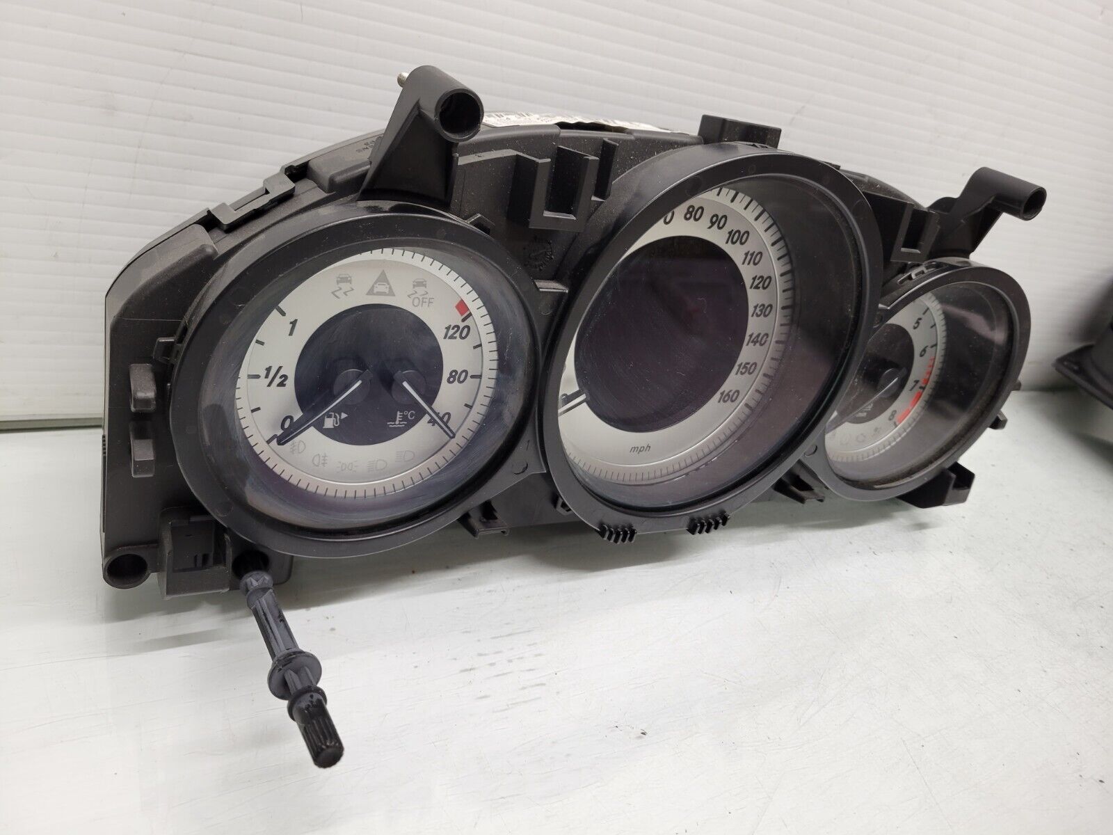 2012-2014 Mercedes C250 C300 Instrument Cluster Speedometer Oem