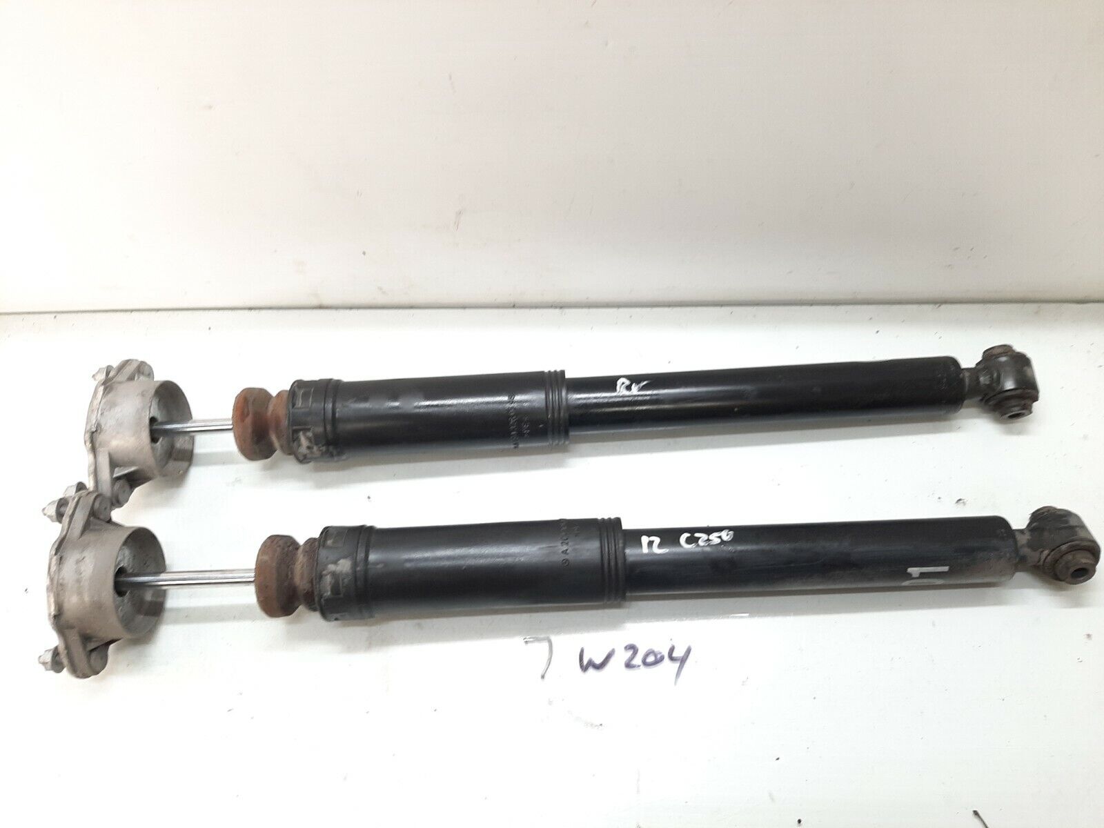 2012-2014 Mercedes C250 C300 C350 Rwd Rear Suspension Shock Struts Oem