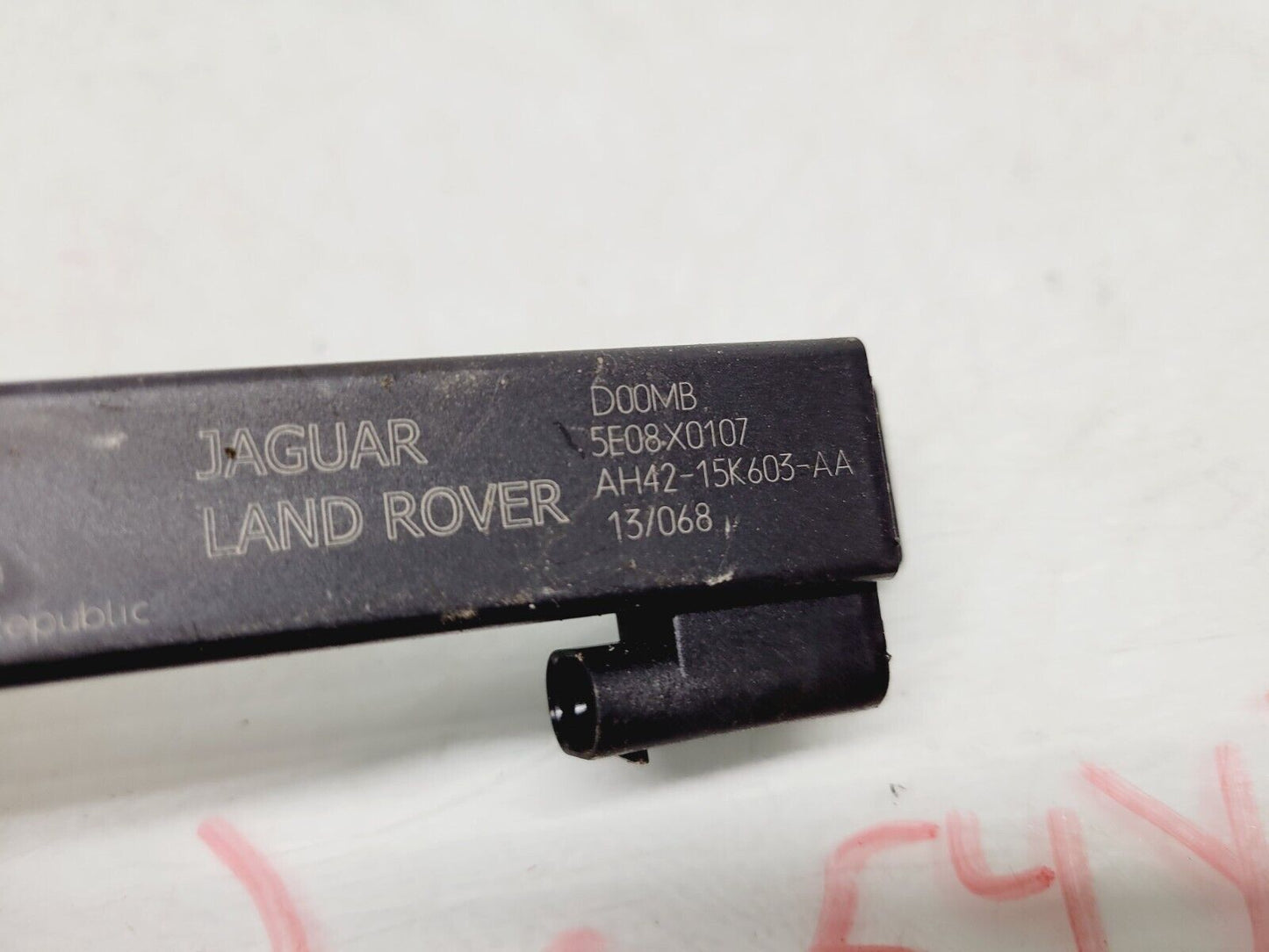 2010-2019 Jaguar XJ Keyless Entry Antenna Control Module OEM AH42-15K603-AA