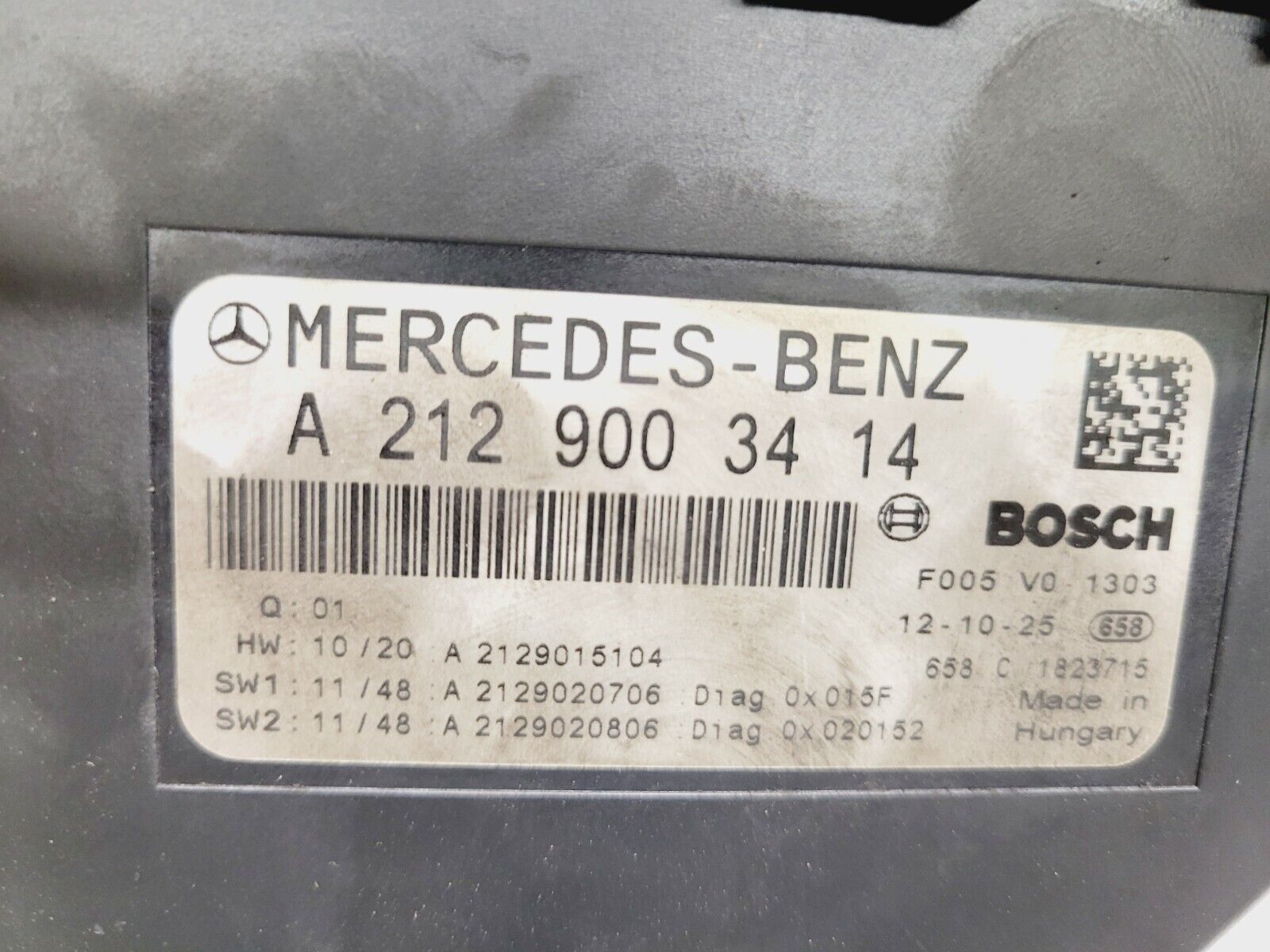 2012-2014 Mercedes C250 C350 C300 Front SAM Fuse Relay Module 2129003414