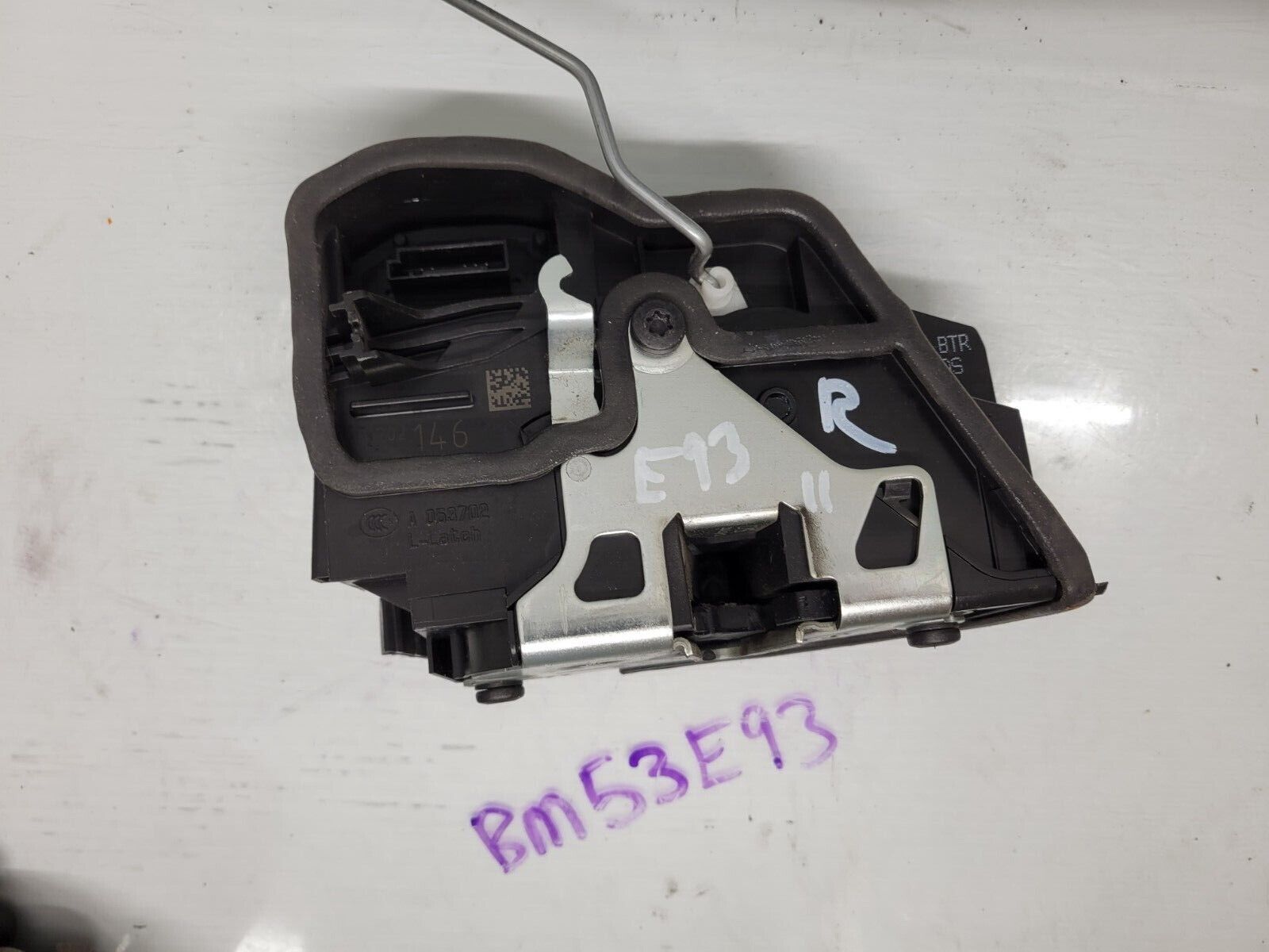 2007-2013 BMW 328I 335I Right Front Door Lock Actuator Oem