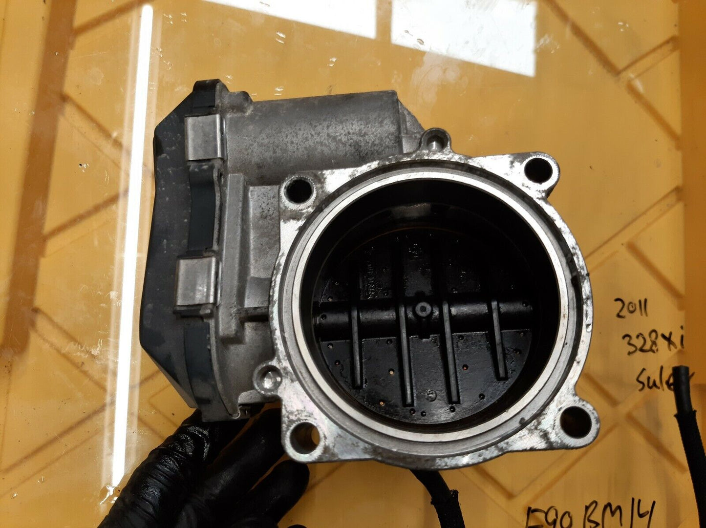 2009-2011 BMW 330Xi 328Xi Sulev 3.0L Engine Throttle Body Oem