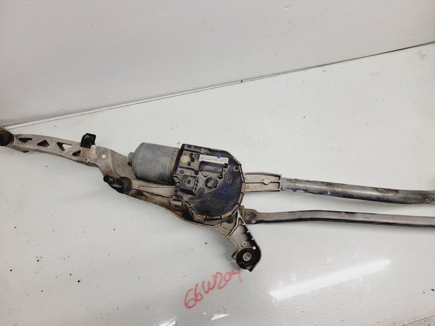 2012-2014 Mercedes C250 C350 Windshield Wiper Motor Linkage OEM A2048201040